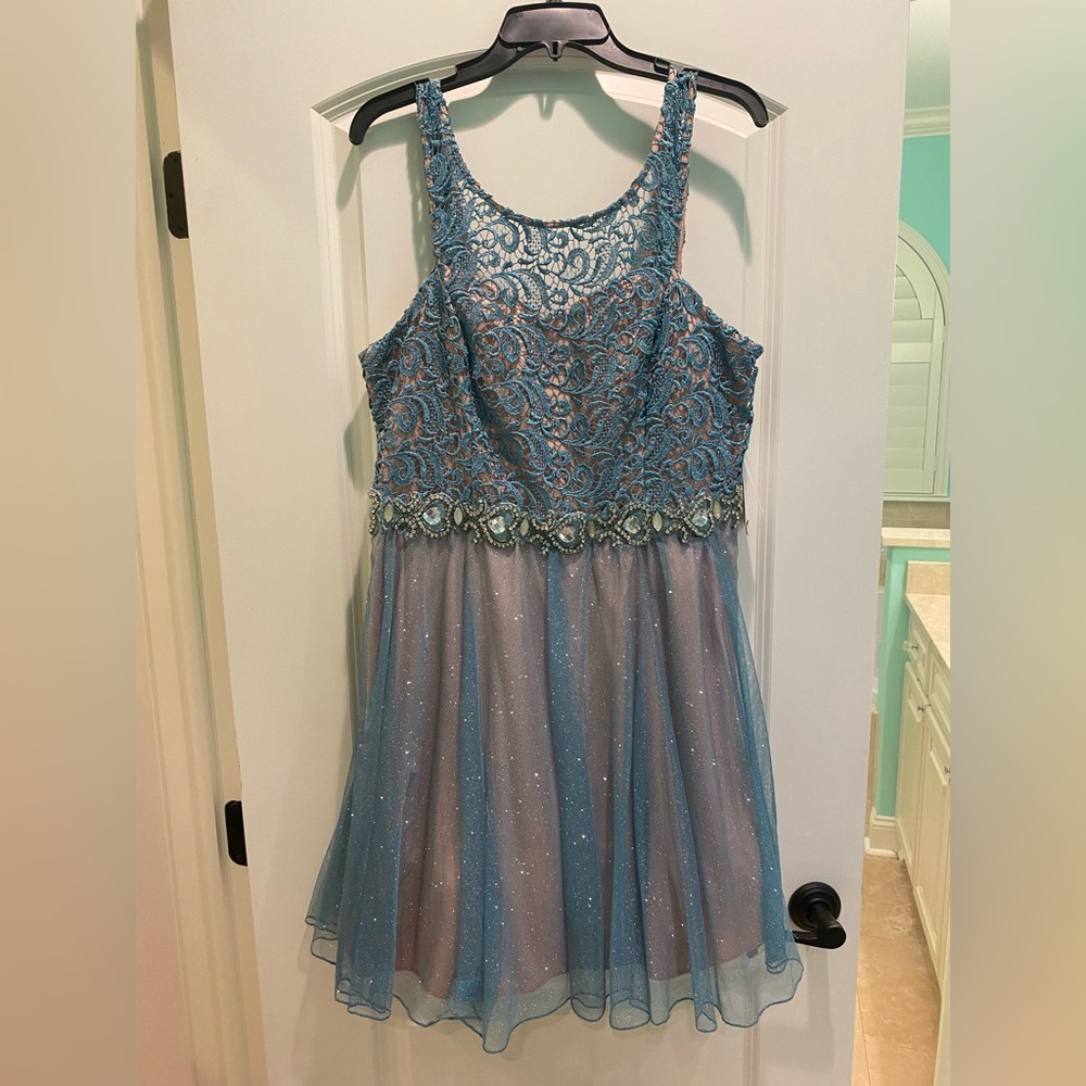 Dillards Blue Homecoming Mini Dress Size 16/17 NWT